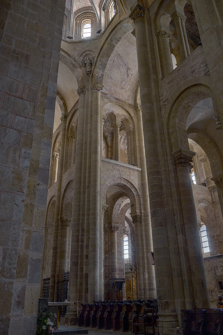 Abdijkerk van Sainte-Foy, Conques, Frankrijk; Abbey Church of Saint Foy, Conques, France