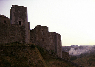 Kasteel van Melfi (Basilicata, Itali); Melfi castle (Basilicata, Italy)