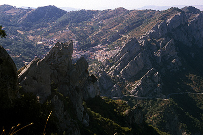 Pietrapertosa (Basilicata, Itali); Pietrapertosa (Basilicata, Italy)