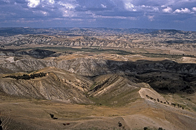 Heuvels bij Craco (MT, Basilicata, Itali), Hills near Craco (MT, Basilicata, Italy)