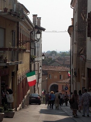 Via Gamba (Bassano del Grappa, Itali), Via Gamba (Bassano del Grappa, Italy)