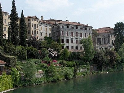 Brenta (Bassano del Grappa, Itali), Brenta (Bassano del Grappa, Italy)