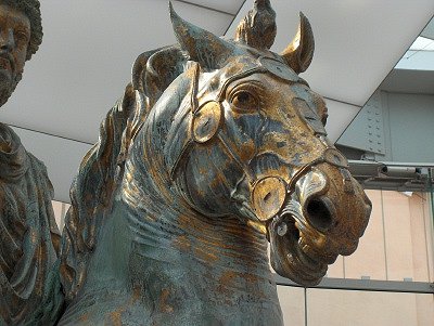 Ruiterstandbeeld van Marcus Aurelius (Rome), Equestrian Statue of Marcus Aurelius