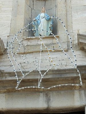 Mariabeeld in Colledimezzo (Abruzzen, Itali), Statue of Maria in Colledimezzo ( Abruzzo, Italy)