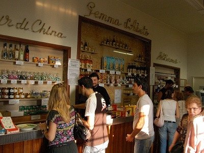 Kloosterbar van Monte Senario (Vaglia, Toscane); Bar at the convent of Monte Senario (Tuscany)