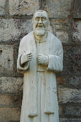 Padre Pio (Apulië, Italië); Padre Pio (Apulia, Italy)