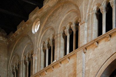Kathedraal van Conversano (Apulië, Italië); Conversano Cathedral (Apulia, Italy)