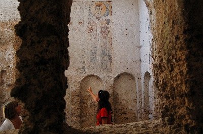 Grotkerk bij Fasano (Apuli, Itali), Cave church near Fasano (Apulia, Italy)