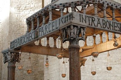 Basilica di San Nicola (Bari, Apuli, Itali); Basilica di San Nicola (Apulia, Italy)