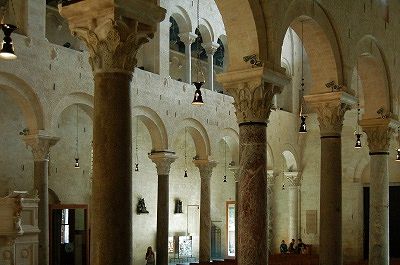 Kathedraal van Bari (Apuli, Itali); Bari Cathedral (Apulia, Italy)