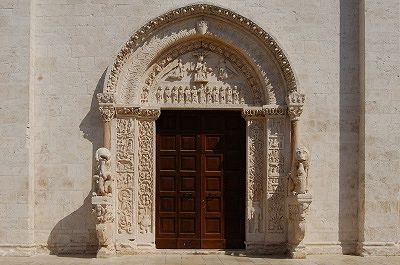 Kathedraal van Bitetto (Apuli, Itali); Bitetto Cathedral (Apulia, Italy)