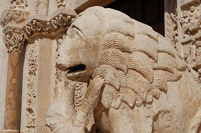 Kathedraal van Bitetto (Apuli, Itali); Bitetto Cathedral (Apulia, Italy)