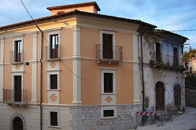 Pescina (Abruzzen, Itali); Pescina (Abruzzo, Italy)