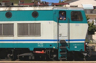 Locomotief E 656 (Abruzzen, Italië); Locomotive E656 (Abruzzo, Italy)