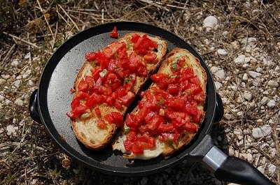 Bruschette (Abruzzen, Itali); Bruschette (Abruzzo, Italy)