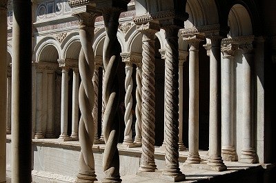Kruisgang van Lateranen (Rome, Itali); Lateran cloister (Rome, Italy)