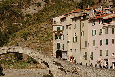 Dolceacqua (IM, Liguri, Itali), Dolceacqua (IM, Liguria, Italy)