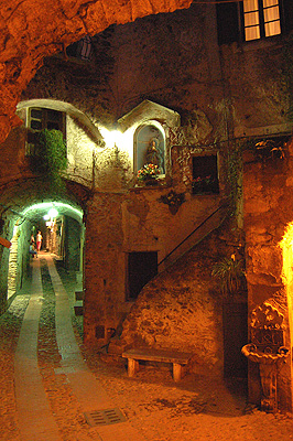 Dolceacqua (IM, Liguri, Itali); Dolceacqua (IM, Liguria, Italy)