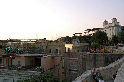 Bar bij de spaanse trappen (Lazio, Rome); Bar near the Spanish Steps (Latium, Rome)