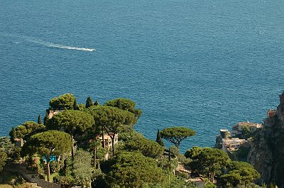 Tuinen bij Atrani (Campani, Itali), Gardens near Atrani (Campania, Italy)