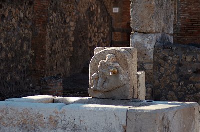 Kraantje, Pompeii, Campani, Itali; Tap, Pompeii, Campania, Italy