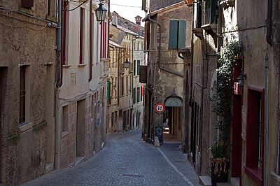 Via Canova, Asolo (TV, Veneto, Itali); Via Canova, Asolo (TV, Veneto, Italy)