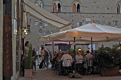 Piazza dei Priori, Volterra (PI, Toscane, Itali); Piazza dei Priori, Volterra (PI, Tuscany, Italy)