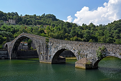 Ponte della Maddalena, Borgo a Mozzano, Itali, Ponte della Maddalena, Borgo a Mozzano, Italy