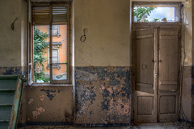 Verlaten fabriek in Pallerone, (Toscane, Itali), Abbandoned factory in Pallerone (Tuscany, Italy)