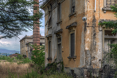 Verlaten fabriek in Pallerone, (Toscane, Itali); Abbandoned factory in Pallerone (Tuscany, Italy)