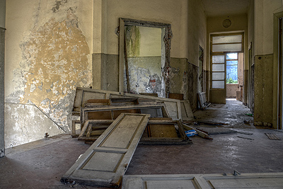 Verlaten fabriek in Pallerone, (Toscane, Itali); Abbandoned factory in Pallerone (Tuscany, Italy)