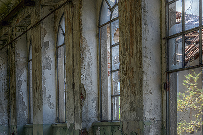 Verlaten fabriek in Pallerone, (Toscane, Itali), Abbandoned factory in Pallerone (Tuscany, Italy)