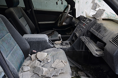 Verlaten auto, Toscane, Itali�; Abandoned car, Tuscany, Italy
