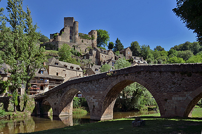 Belcastel (Aveyron, Occitanie, Frankrijk); Belcastel (Aveyron, Occitanie, France)