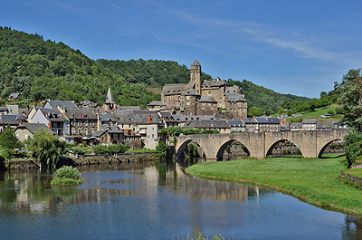 Estaing (Aveyron, Occitanie, Frankrijk); Estaing (Aveyron, Occitanie, France)
