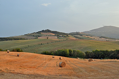 Landschap bij Radicofani (Si. Toscane, Itali); Landscape near Radicofani (Si. Tuscany, Italy)