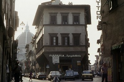 Piazza Salvemini (Florence, Itali), Piazza Salvemini (Florence, Italy)