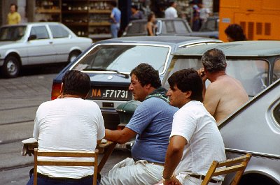 Straatbeeld, Napels (Campani, Itali); Street view, Naples (Campania, Italy)