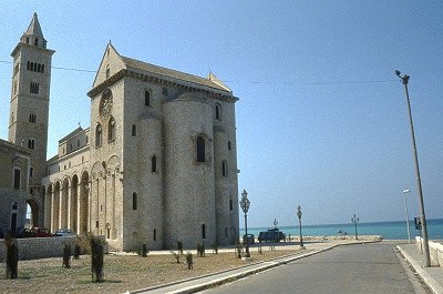 Kathedraal van Trani (Apuli, Itali); Trani Cathedral (Apulia, Italy)