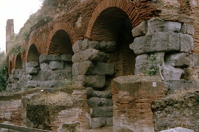 Flavische Amfitheater, Pozzuoli (Campani, Itali), Flavian Amphitheater, Pozzuoli (Campania, Italy)