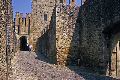 Vigoleno (Vernasca, Emilia-Romagna, Itali); Vigoleno (Vernasca, Emilia-Romagna, Italia)