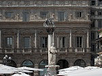 Palazzo Maffei (1668) , Verona; Column St Marc and Maffei palace, Verona