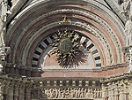 Portaal van de Dom van Siena, Toscane, Italië; Siena Cathedral, Tuscany, Italy